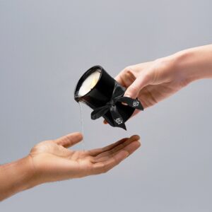 Titillating_candle_2